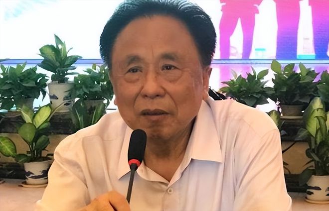 11个私生子76岁富豪还在拼命生娃！新葡京娱乐包养10位情妇睡觉翻牌生下(图12)