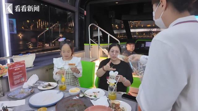 个传统佳节为何能全球圈粉无数澳门新葡京网站老外也玩嗨！这(图2)